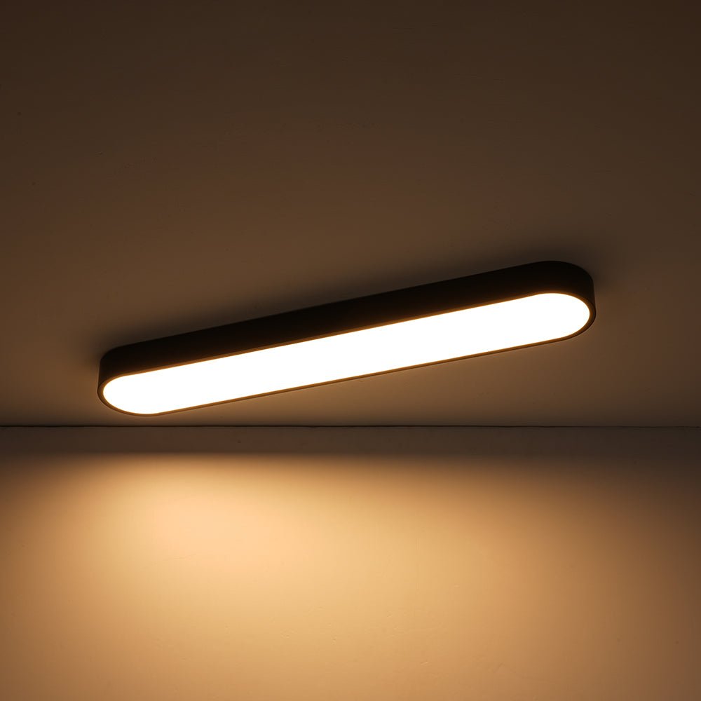 plafonnier couloir long minimaliste